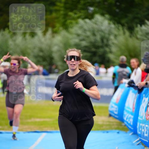 30.08.2026 - Elbe Triathlon Hamburg LAZAROV Photography http://msf.ph/oto/10068317 30.08.2026 12:27:28 Ziel 941, 1605 meine-sportfotos.de