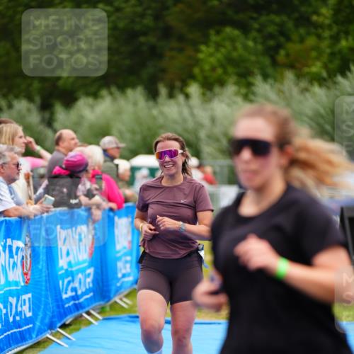 30.08.2026 - Elbe Triathlon Hamburg LAZAROV Photography http://msf.ph/oto/10068336 30.08.2026 12:27:30 Ziel 941, 1605 meine-sportfotos.de