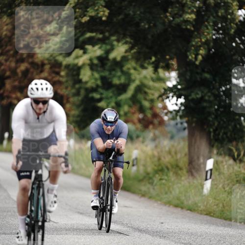 30.08.2026 - Elbe Triathlon Hamburg Michael Burmester http://msf.ph/oto/10068344 30.08.2026 09:30:41 Radfahren 354, 548, 658, 751 meine-sportfotos.de