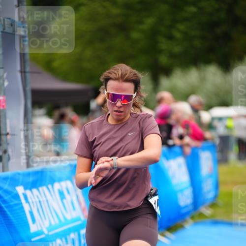 30.08.2026 - Elbe Triathlon Hamburg LAZAROV Photography http://msf.ph/oto/10068345 30.08.2026 12:27:32 Ziel 941, 1605 meine-sportfotos.de
