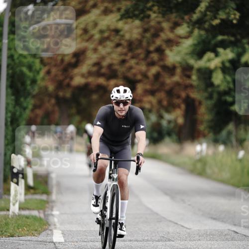 30.08.2026 - Elbe Triathlon Hamburg Michael Burmester http://msf.ph/oto/10068347 30.08.2026 09:30:42 Radfahren 354, 433, 548, 658, 751 meine-sportfotos.de