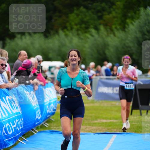 30.08.2026 - Elbe Triathlon Hamburg LAZAROV Photography http://msf.ph/oto/10068363 30.08.2026 12:27:43 Ziel 1483, 1652 meine-sportfotos.de