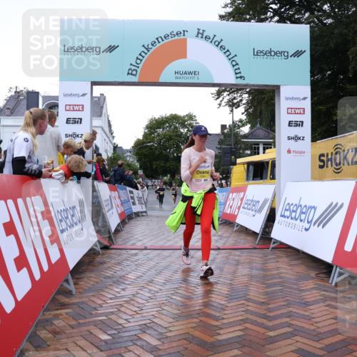 30.08.2026 - Blankeneser Heldenlauf Lena Gebhardt http://msf.ph/oto/10068383 30.08.2026 10:01:13 Ziel 1245, 1284, 1449 meine-sportfotos.de