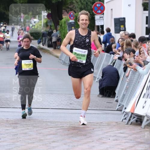 30.08.2026 - Blankeneser Heldenlauf Lena Gebhardt http://msf.ph/oto/10068416 30.08.2026 10:01:16 Ziel 1284, 5636 meine-sportfotos.de