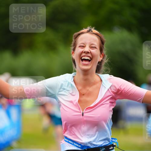 30.08.2026 - Elbe Triathlon Hamburg LAZAROV Photography http://msf.ph/oto/10068423 30.08.2026 12:27:49 Ziel 1483, 1567, 1656, 1682 meine-sportfotos.de