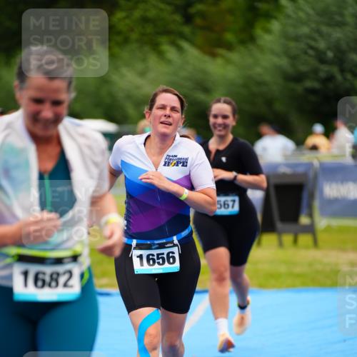 30.08.2026 - Elbe Triathlon Hamburg LAZAROV Photography http://msf.ph/oto/10068448 30.08.2026 12:27:54 Ziel 1567, 1656, 1661, 1682 meine-sportfotos.de