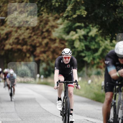 30.08.2026 - Elbe Triathlon Hamburg Michael Burmester http://msf.ph/oto/10068453 30.08.2026 09:31:43 Radfahren 276, 319, 360, 361, 650, 655, 673 meine-sportfotos.de