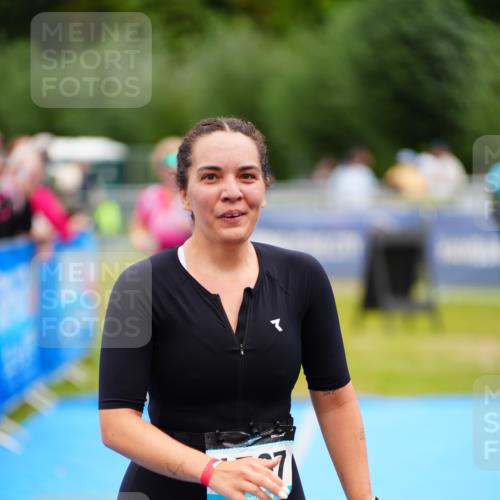 30.08.2026 - Elbe Triathlon Hamburg LAZAROV Photography http://msf.ph/oto/10068468 30.08.2026 12:27:58 Ziel 1567, 1661 meine-sportfotos.de