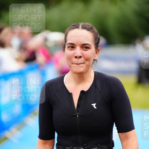 30.08.2026 - Elbe Triathlon Hamburg LAZAROV Photography http://msf.ph/oto/10068473 30.08.2026 12:27:59 Ziel 1190, 1567, 1661 meine-sportfotos.de