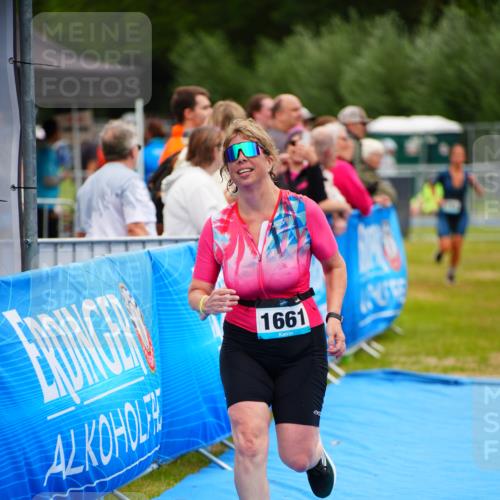 30.08.2026 - Elbe Triathlon Hamburg LAZAROV Photography http://msf.ph/oto/10068478 30.08.2026 12:28:00 Ziel 1190, 1661 meine-sportfotos.de