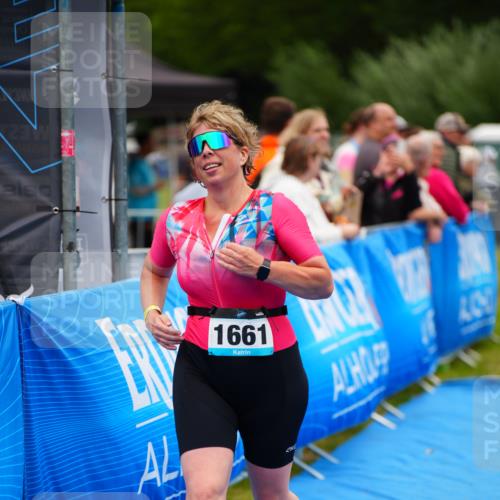 30.08.2026 - Elbe Triathlon Hamburg LAZAROV Photography http://msf.ph/oto/10068487 30.08.2026 12:28:00 Ziel 1190, 1661 meine-sportfotos.de