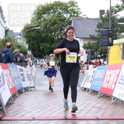 30.08.2026 - Blankeneser Heldenlauf Lena Gebhardt http://msf.ph/oto/10068489 30.08.2026 10:01:24 Ziel 1192, 1598, 5636 meine-sportfotos.de