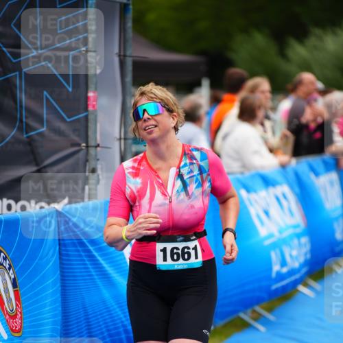 30.08.2026 - Elbe Triathlon Hamburg LAZAROV Photography http://msf.ph/oto/10068490 30.08.2026 12:28:01 Ziel 1190, 1661 meine-sportfotos.de