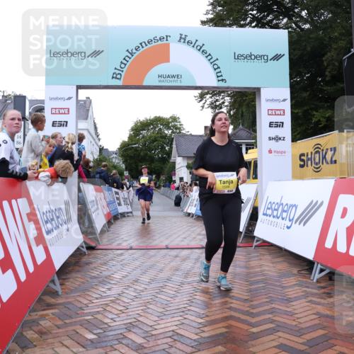 30.08.2026 - Blankeneser Heldenlauf Lena Gebhardt http://msf.ph/oto/10068518 30.08.2026 10:01:26 Ziel 1192, 1598, 5636 meine-sportfotos.de