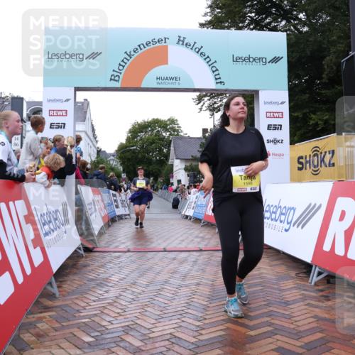 30.08.2026 - Blankeneser Heldenlauf Lena Gebhardt http://msf.ph/oto/10068524 30.08.2026 10:01:26 Ziel 1192, 1598, 5636 meine-sportfotos.de