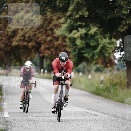 30.08.2026 - Elbe Triathlon Hamburg Michael Burmester http://msf.ph/oto/10068532 30.08.2026 09:32:22 Radfahren 305, 309 meine-sportfotos.de