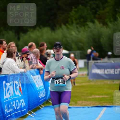 30.08.2026 - Elbe Triathlon Hamburg LAZAROV Photography http://msf.ph/oto/10068535 30.08.2026 12:28:17 Ziel 1542, 1603 meine-sportfotos.de