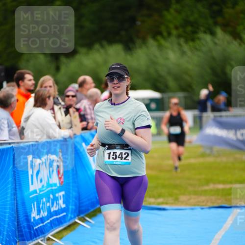 30.08.2026 - Elbe Triathlon Hamburg LAZAROV Photography http://msf.ph/oto/10068543 30.08.2026 12:28:18 Ziel 1542, 1603 meine-sportfotos.de