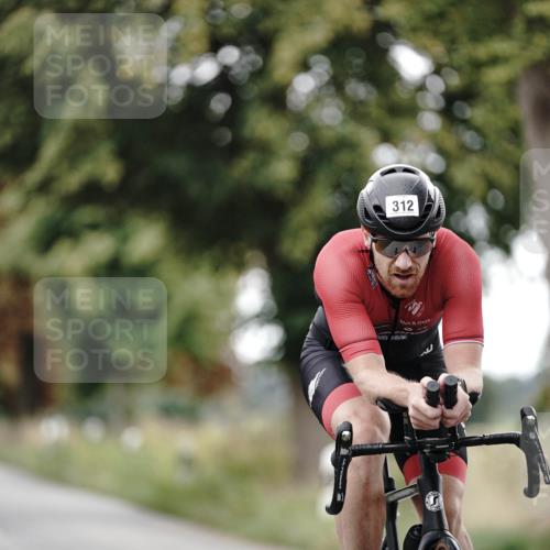 30.08.2026 - Elbe Triathlon Hamburg Michael Burmester http://msf.ph/oto/10068558 30.08.2026 09:32:53 Radfahren 312, 391, 405, 1894 meine-sportfotos.de