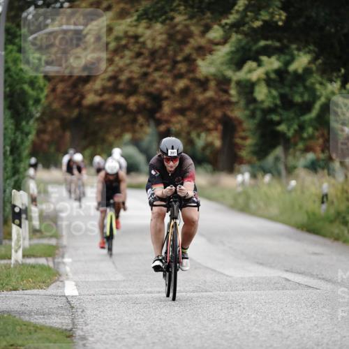 30.08.2026 - Elbe Triathlon Hamburg Michael Burmester http://msf.ph/oto/10068569 30.08.2026 09:32:59 Radfahren 228, 236, 368, 391, 405, 485, 552, 566 meine-sportfotos.de