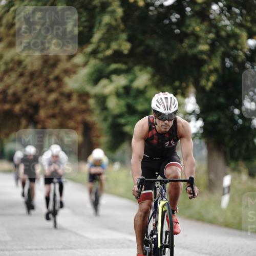 30.08.2026 - Elbe Triathlon Hamburg Michael Burmester http://msf.ph/oto/10068572 30.08.2026 09:33:01 Radfahren 228, 236, 368, 391, 485, 501, 552, 566 meine-sportfotos.de