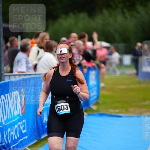 30.08.2026 - Elbe Triathlon Hamburg LAZAROV Photography http://msf.ph/oto/10068578 30.08.2026 12:28:24 Ziel 1520, 1603 meine-sportfotos.de