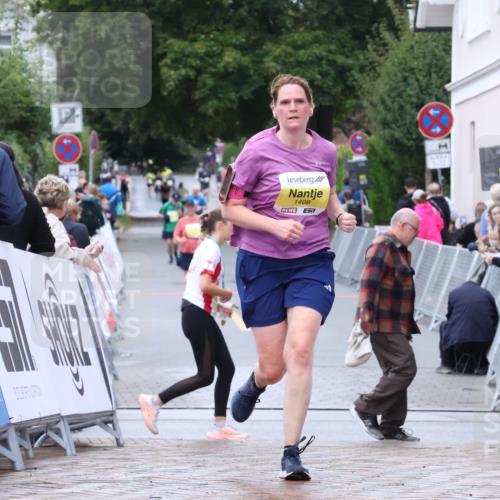 30.08.2026 - Blankeneser Heldenlauf Lena Gebhardt http://msf.ph/oto/10068580 30.08.2026 10:01:32 Ziel 1192, 1408, 1598 meine-sportfotos.de