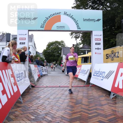 30.08.2026 - Blankeneser Heldenlauf Lena Gebhardt http://msf.ph/oto/10068614 30.08.2026 10:01:34 Ziel 1192, 1408 meine-sportfotos.de