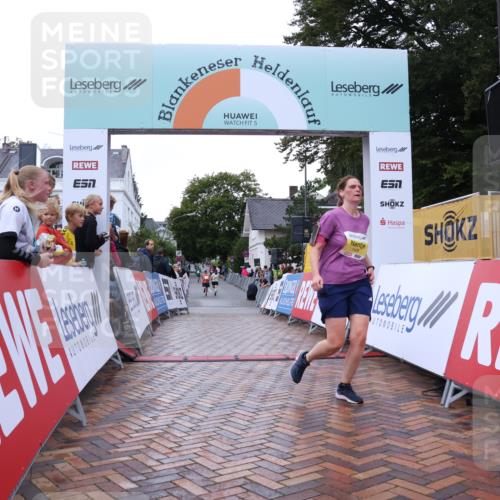 30.08.2026 - Blankeneser Heldenlauf Lena Gebhardt http://msf.ph/oto/10068623 30.08.2026 10:01:35 Ziel 1192, 1408 meine-sportfotos.de