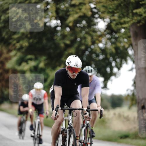 30.08.2026 - Elbe Triathlon Hamburg Michael Burmester http://msf.ph/oto/10068635 30.08.2026 09:33:35 Radfahren 279, 490, 498, 502, 687, 691, 718, 735 meine-sportfotos.de