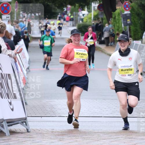 30.08.2026 - Blankeneser Heldenlauf Lena Gebhardt http://msf.ph/oto/10068647 30.08.2026 10:01:39 Ziel 1408 meine-sportfotos.de