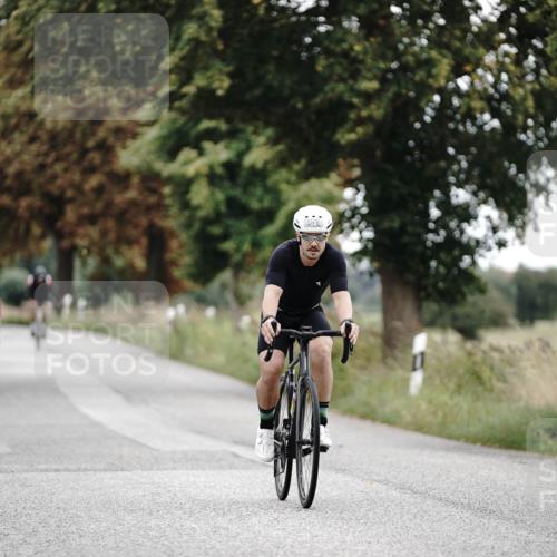 30.08.2026 - Elbe Triathlon Hamburg Michael Burmester http://msf.ph/oto/10068653 30.08.2026 09:33:48 Radfahren 329, 449, 483, 542, 567 meine-sportfotos.de