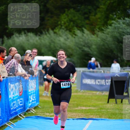 30.08.2026 - Elbe Triathlon Hamburg LAZAROV Photography http://msf.ph/oto/10068668 30.08.2026 12:28:52 Ziel 1416, 1710 meine-sportfotos.de