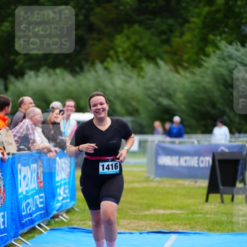 30.08.2026 - Elbe Triathlon Hamburg LAZAROV Photography http://msf.ph/oto/10068674 30.08.2026 12:28:53 Ziel 1416, 1710 meine-sportfotos.de