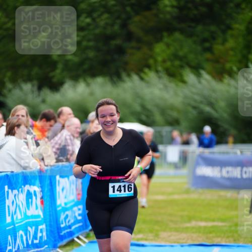 30.08.2026 - Elbe Triathlon Hamburg LAZAROV Photography http://msf.ph/oto/10068681 30.08.2026 12:28:53 Ziel 1416, 1710 meine-sportfotos.de