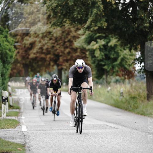 30.08.2026 - Elbe Triathlon Hamburg Michael Burmester http://msf.ph/oto/10068704 30.08.2026 09:34:25 Radfahren 588, 597, 598, 662, 696 meine-sportfotos.de