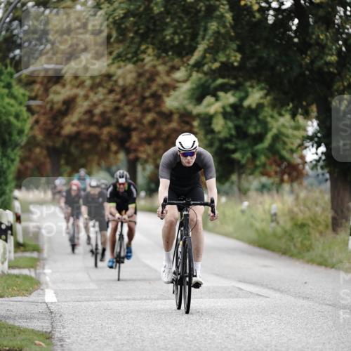 30.08.2026 - Elbe Triathlon Hamburg Michael Burmester http://msf.ph/oto/10068705 30.08.2026 09:34:26 Radfahren 588, 597, 598, 662, 690, 696 meine-sportfotos.de
