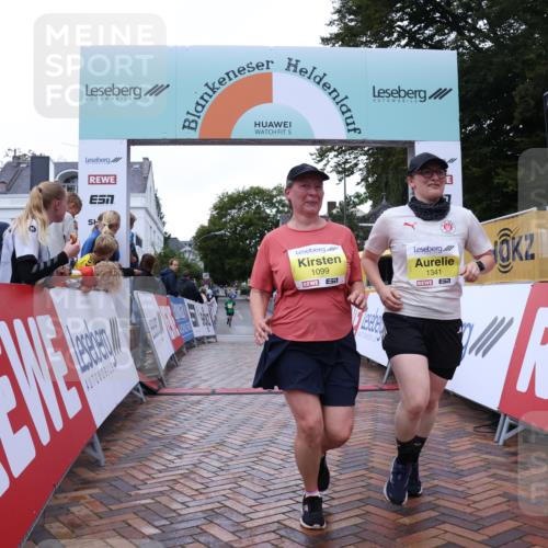 30.08.2026 - Blankeneser Heldenlauf Lena Gebhardt http://msf.ph/oto/10068707 30.08.2026 10:01:46 Ziel 1099, 1341 meine-sportfotos.de