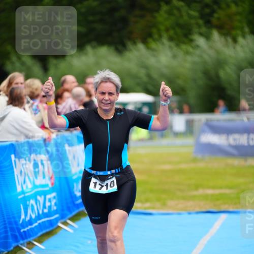 30.08.2026 - Elbe Triathlon Hamburg LAZAROV Photography http://msf.ph/oto/10068723 30.08.2026 12:29:01 Ziel 1710 meine-sportfotos.de