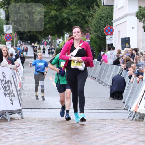 30.08.2026 - Blankeneser Heldenlauf Lena Gebhardt http://msf.ph/oto/10068725 30.08.2026 10:01:52 Ziel 1099, 1274, 1341 meine-sportfotos.de