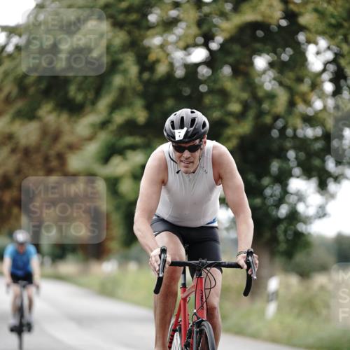 30.08.2026 - Elbe Triathlon Hamburg Michael Burmester http://msf.ph/oto/10068749 30.08.2026 09:34:54 Radfahren 214, 436, 736, 754 meine-sportfotos.de