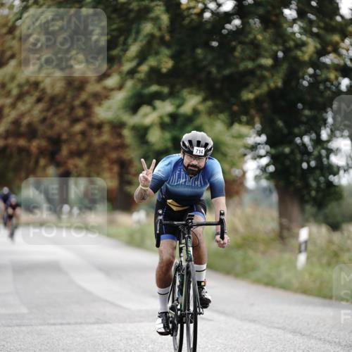 30.08.2026 - Elbe Triathlon Hamburg Michael Burmester http://msf.ph/oto/10068773 30.08.2026 09:35:18 Radfahren 496, 686, 714, 716 meine-sportfotos.de