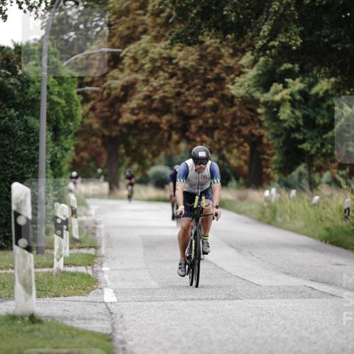 30.08.2026 - Elbe Triathlon Hamburg Michael Burmester http://msf.ph/oto/10068782 30.08.2026 09:35:21 Radfahren 496, 659, 714, 716 meine-sportfotos.de