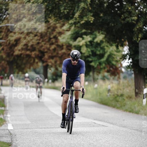 30.08.2026 - Elbe Triathlon Hamburg Michael Burmester http://msf.ph/oto/10068788 30.08.2026 09:35:26 Radfahren 411, 496, 582, 659, 716 meine-sportfotos.de