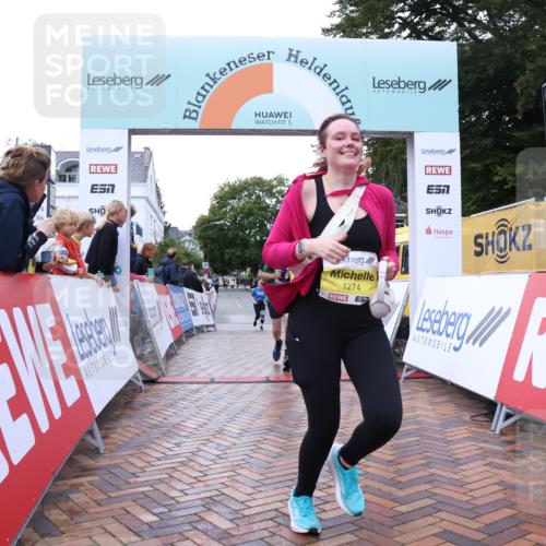 30.08.2026 - Blankeneser Heldenlauf Lena Gebhardt http://msf.ph/oto/10068799 30.08.2026 10:01:57 Ziel 1274, 1550 meine-sportfotos.de