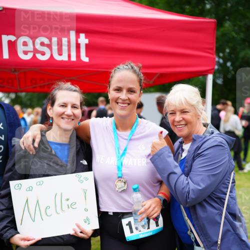 30.08.2026 - Elbe Triathlon Hamburg LAZAROV Photography http://msf.ph/oto/10068824 30.08.2026 12:31:35 Ziel  meine-sportfotos.de
