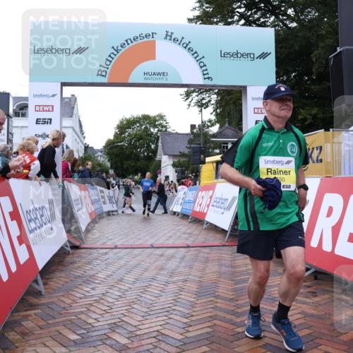 30.08.2026 - Blankeneser Heldenlauf Lena Gebhardt http://msf.ph/oto/10068825 30.08.2026 10:01:59 Ziel 1274, 1550 meine-sportfotos.de