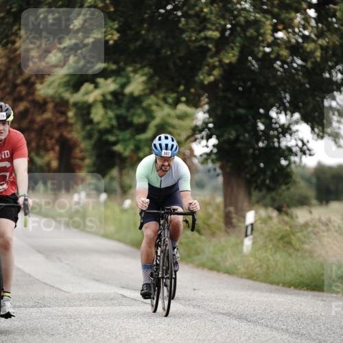 30.08.2026 - Elbe Triathlon Hamburg Michael Burmester http://msf.ph/oto/10068829 30.08.2026 09:35:43 Radfahren 307, 458, 476, 479, 587, 705, 763, 786, 790 meine-sportfotos.de