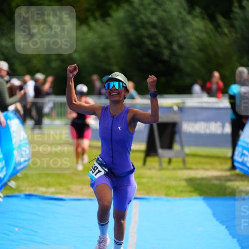 30.08.2026 - Elbe Triathlon Hamburg LAZAROV Photography http://msf.ph/oto/10068843 30.08.2026 12:31:52 Ziel 1591, 1644 meine-sportfotos.de