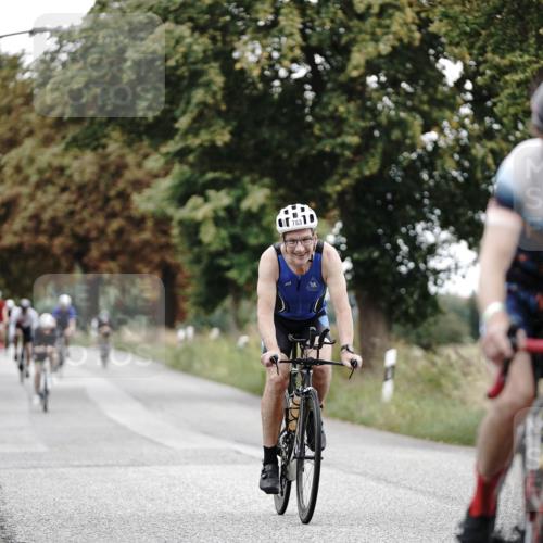 30.08.2026 - Elbe Triathlon Hamburg Michael Burmester http://msf.ph/oto/10068848 30.08.2026 09:35:53 Radfahren 381, 425, 434, 575, 584, 602, 680, 681, 783, 1895 meine-sportfotos.de